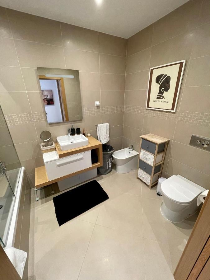 Beach Condo Porto Mos 라고스 외부 사진